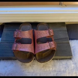 Pink Shimmer & Shine Girl’s sandals 💝💝